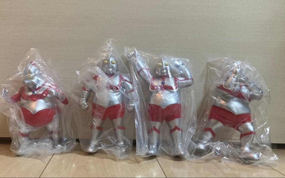 デブトラマン 4体コンプリートセット