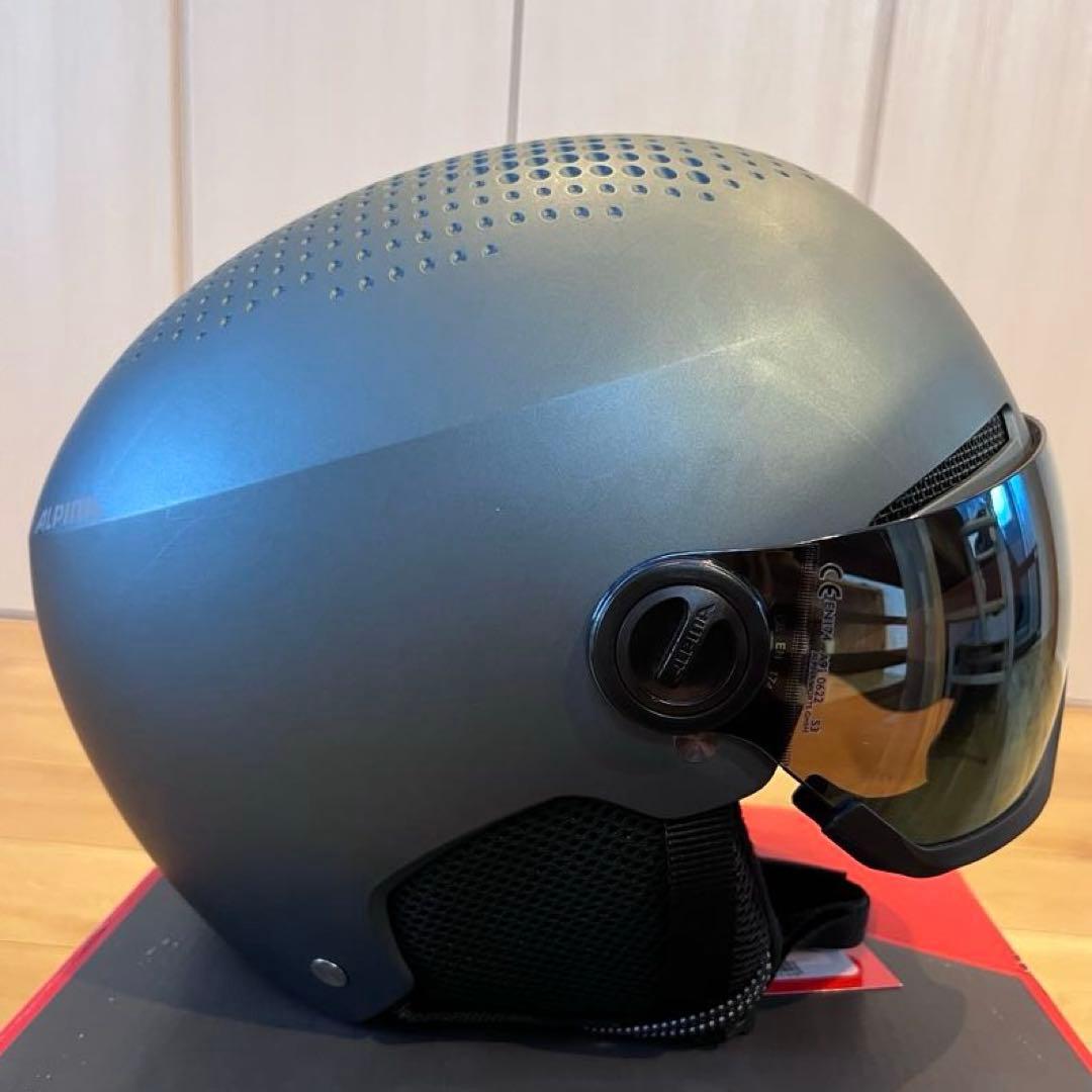 ALPINA バイザー付 スキーヘルメット 58-61センチ