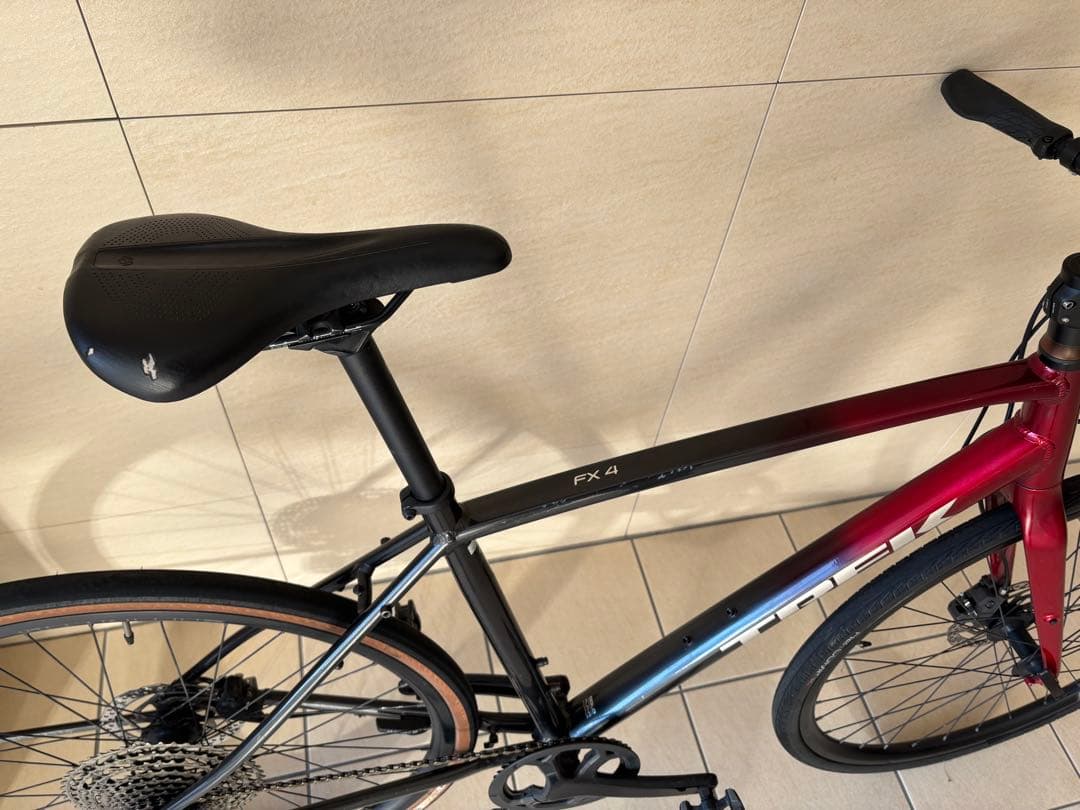 TREK クロスバイク　FX4 Lサイズ　引き取り限定