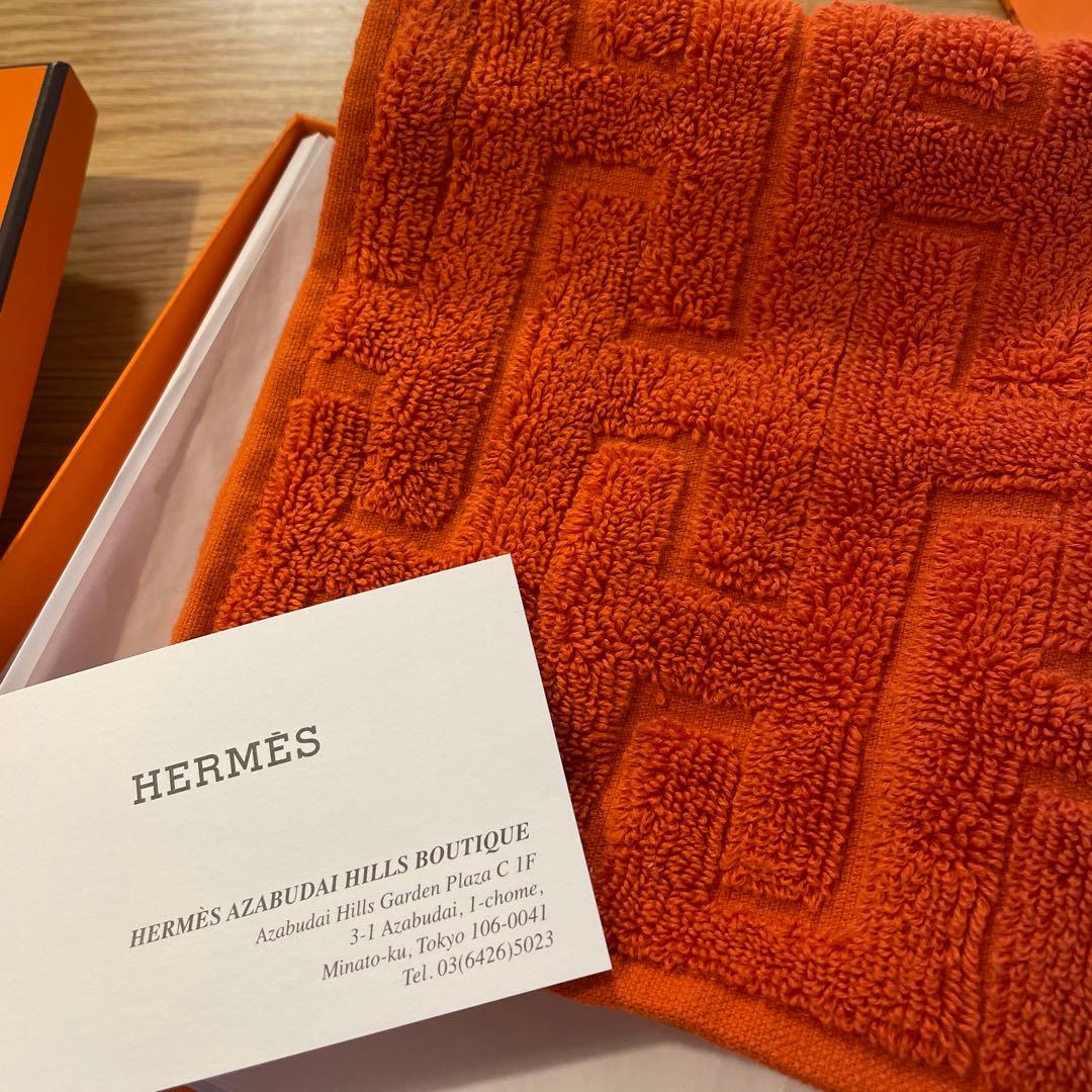 HERMÈS オレンジ タオルハンカチ