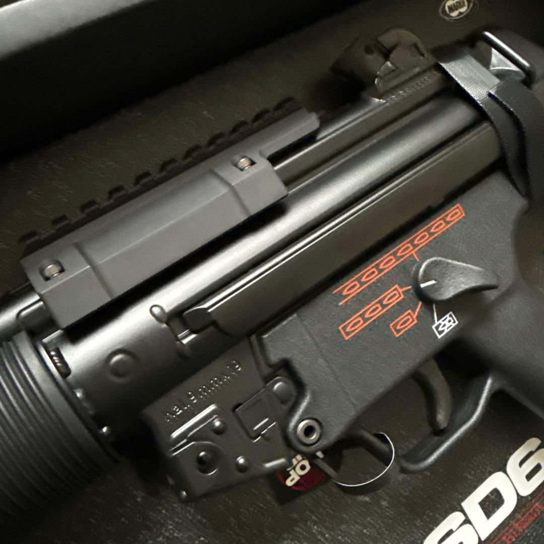 最終値下げ　東京マルイ　次世代電動ガン　MP5SD6　マウントベース付き。