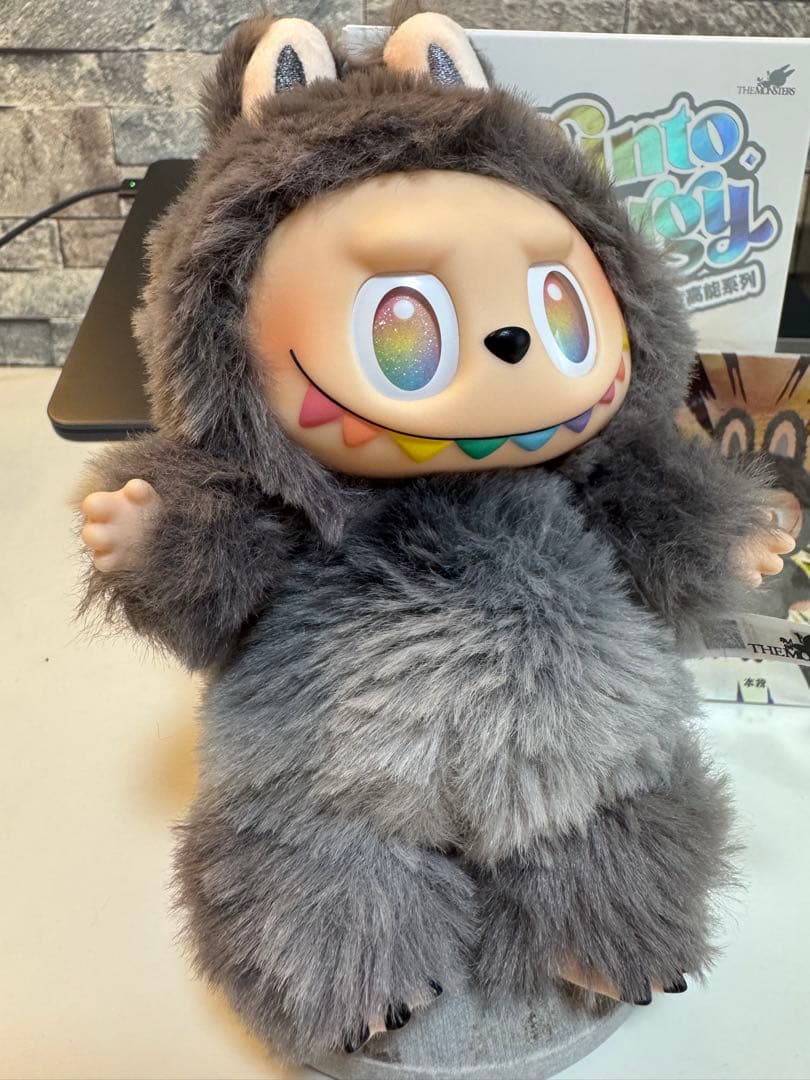 正規品 LABUBU ラブブBig into Energy シークレット グレー