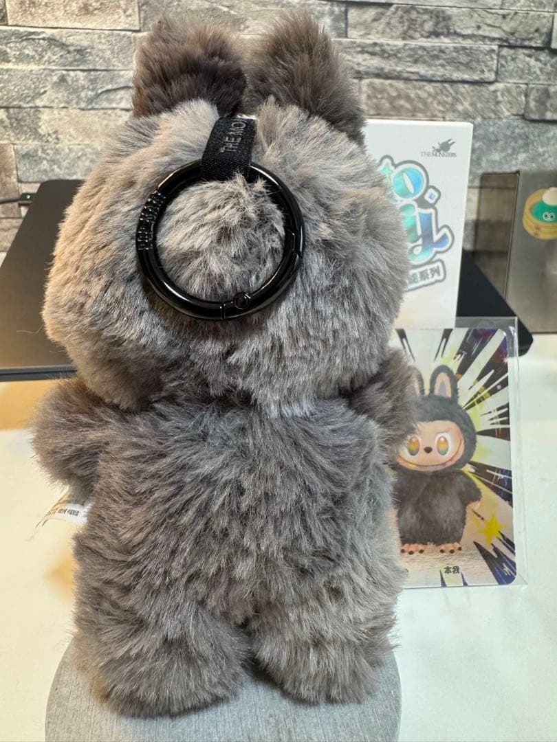 正規品 LABUBU ラブブBig into Energy シークレット グレー