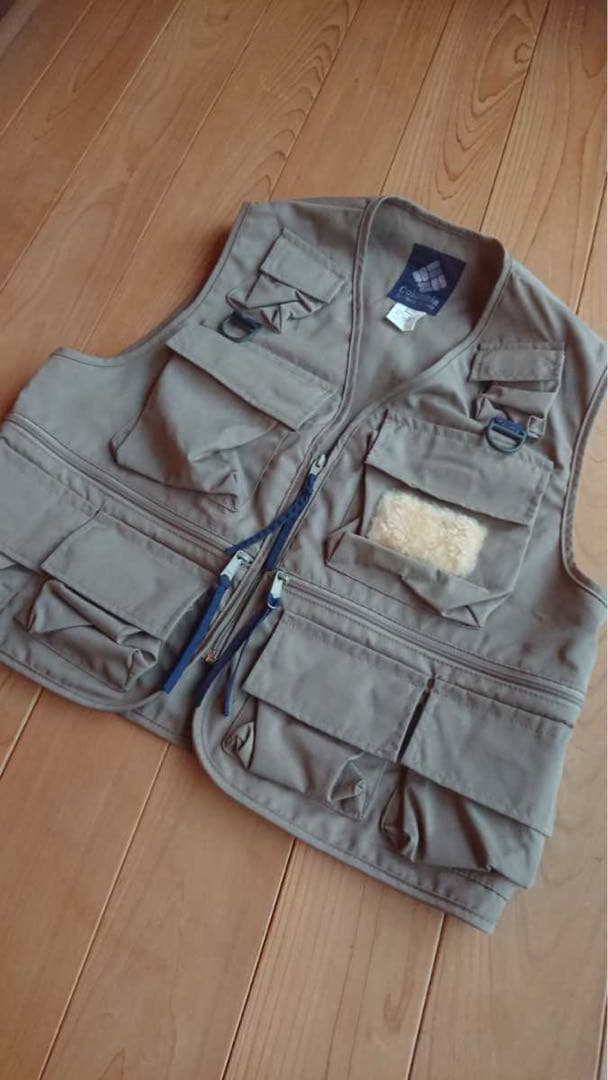【サイズもデザイン希少】 四角いポケット コロンビア フィッシング ベスト S