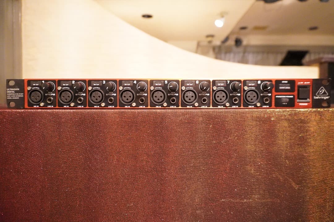 DJ機材 Behringer ADA8200 ULTRAGAIN DIGITAL