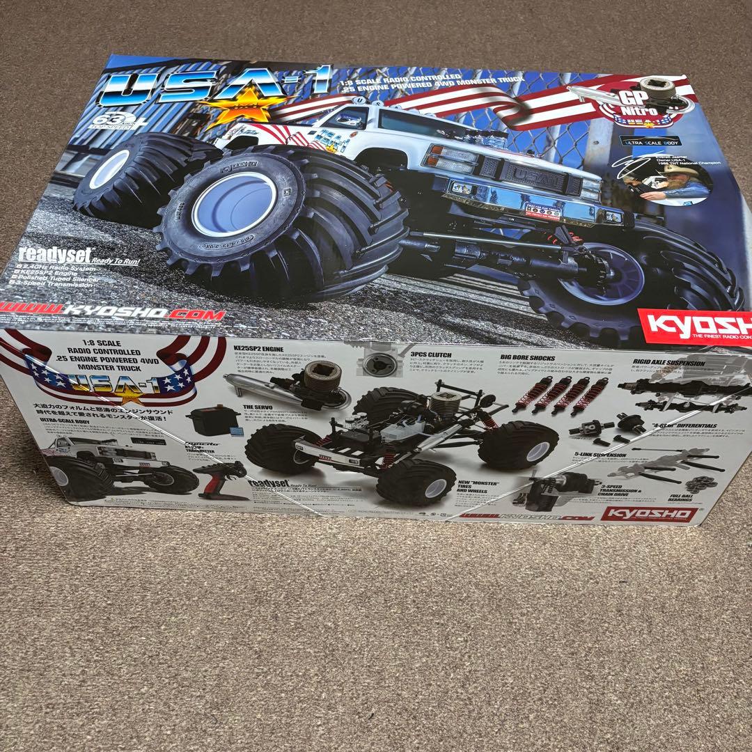 Kyosho USA-1 モンスタートラック 1/8