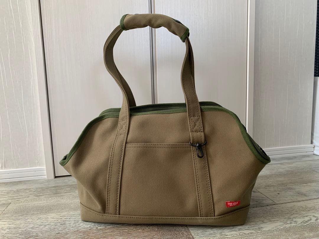 【フリーステッチ・Free Stitch】小型犬用のキャリーバッグ