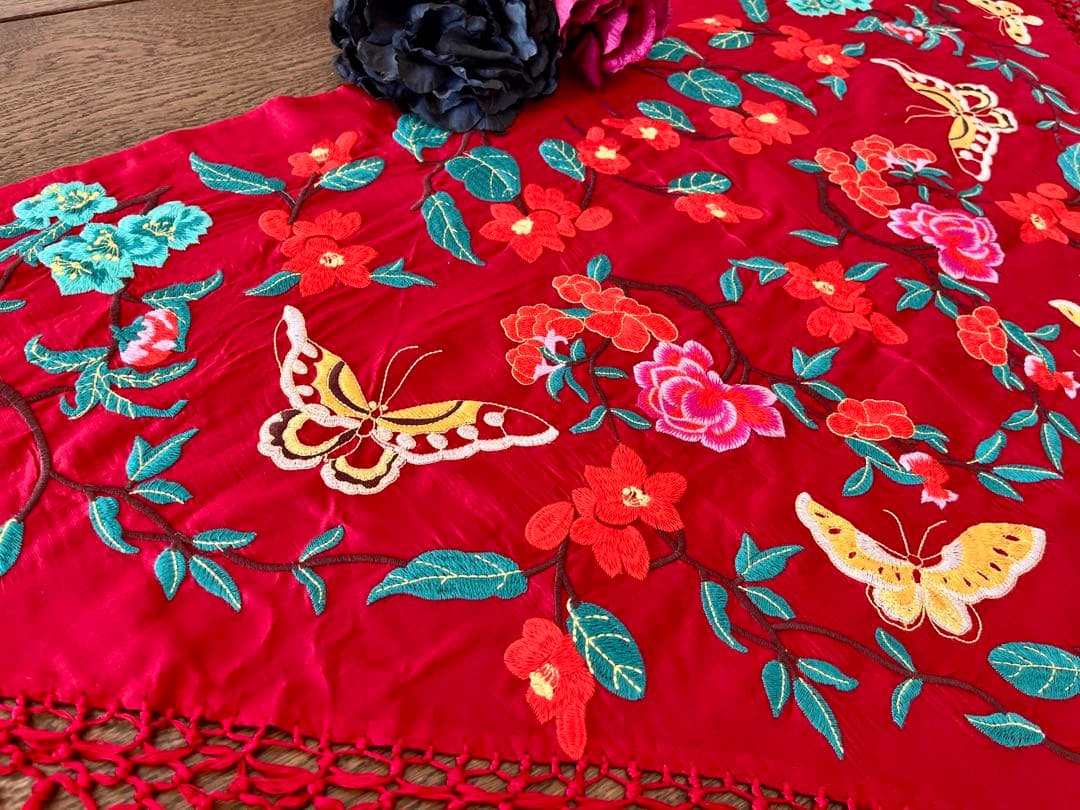 フラメンコ　刺繍シージョ レッドxマルチカラーお花＆蝶々刺繍　レッドフレコ