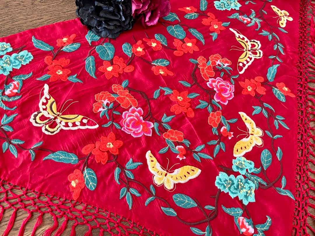 フラメンコ　刺繍シージョ レッドxマルチカラーお花＆蝶々刺繍　レッドフレコ