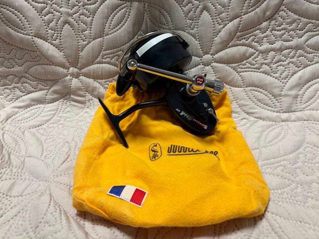 ④ Mitchell ミッチェル 407 スピニングリール 黒　新品