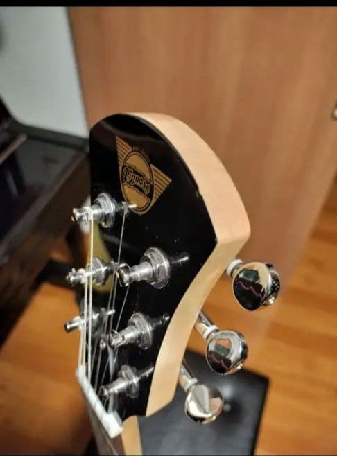 【NIKO】Pignose エレキギター サンバースト アンプ内蔵