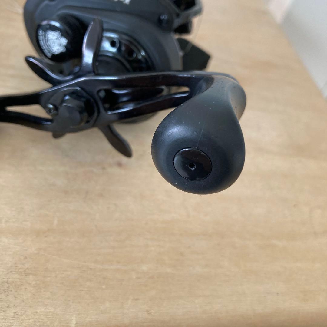 Abu Garcia REVO BEASTX 40 ベイトリール