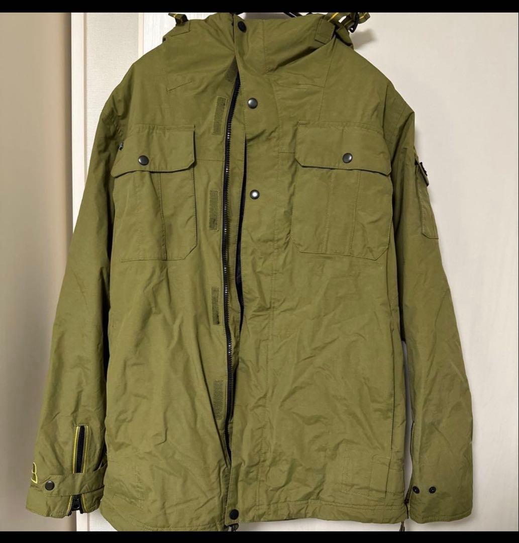 オリーブグリーン スノーボードウェア