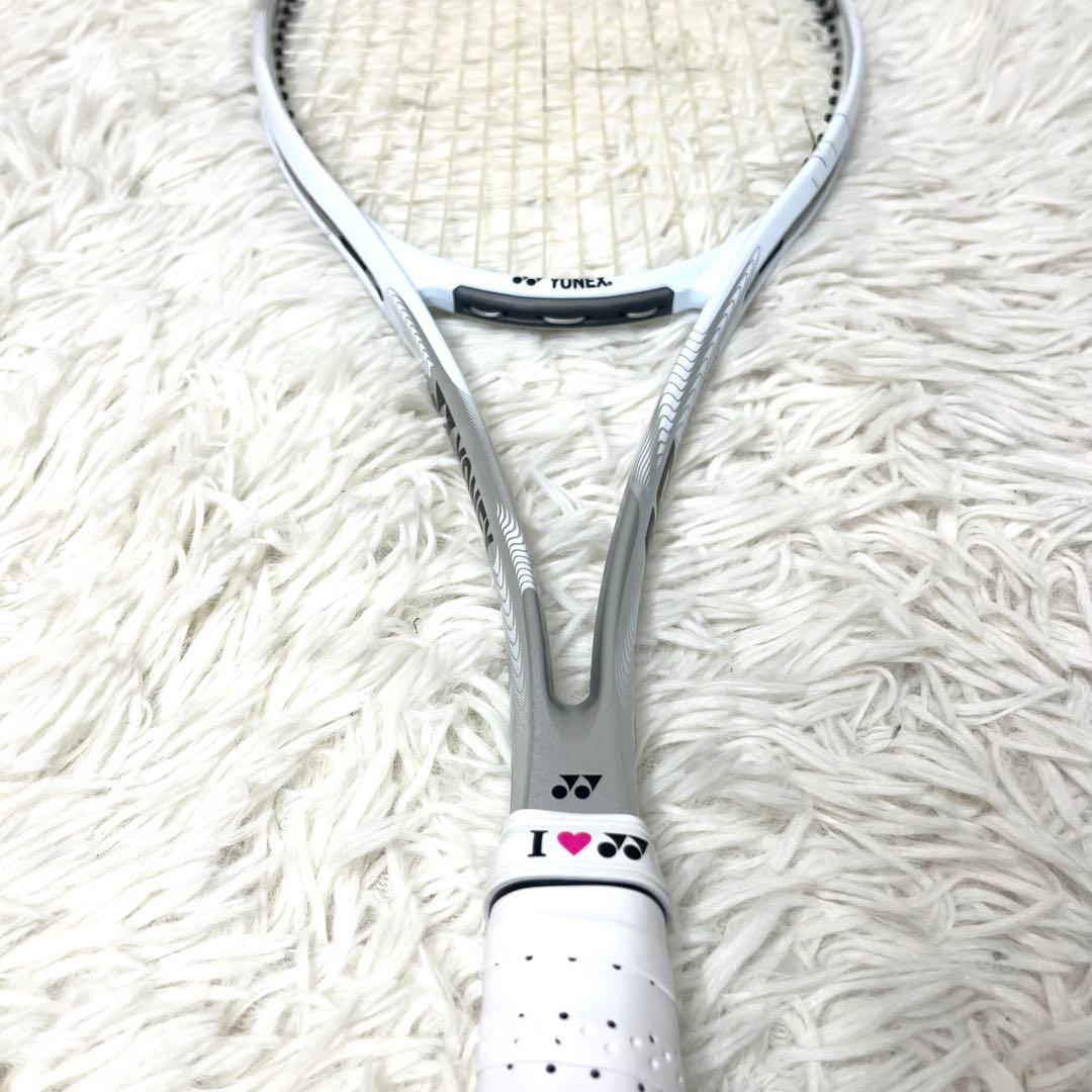 【極美品】 未使用級 ヨネックス ナノフォース8v REV Uカスタムフィット