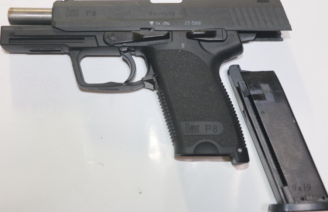 タナカワ－クス製　ＨＷ樹脂ガスガン　Ｈ＆K　Ｐ８　合法品　中古品