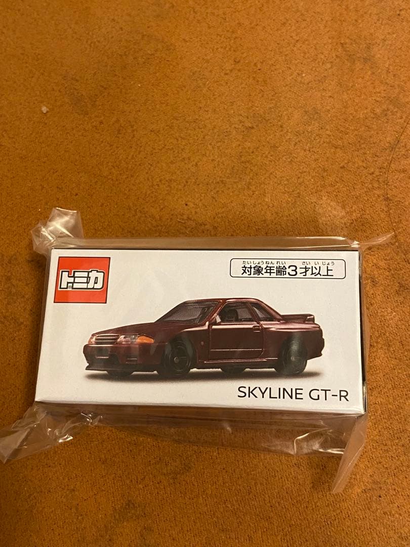日産　純正　トミカ　スカイライン　GT-R BNR 32 レッドパール
