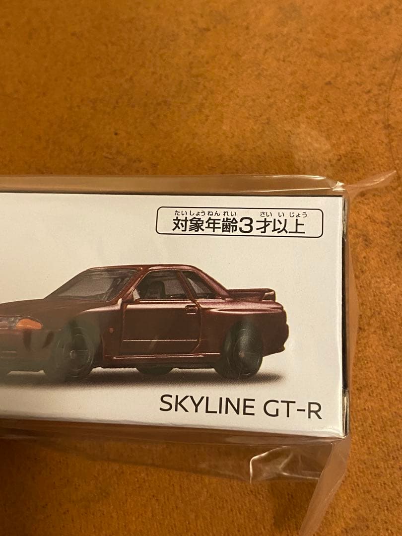 日産　純正　トミカ　スカイライン　GT-R BNR 32 レッドパール
