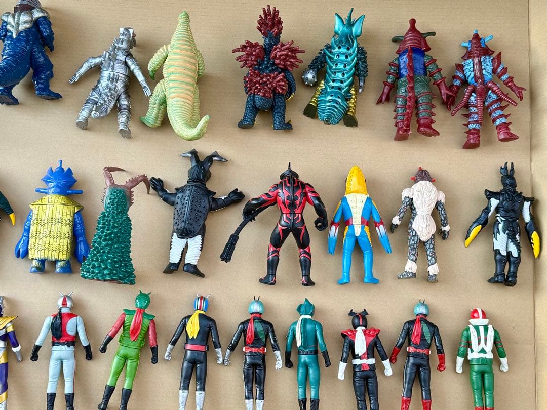 ウルトラマン 怪獣 円谷プロ まとめて 49体セット フィギュア 仮面ライダー