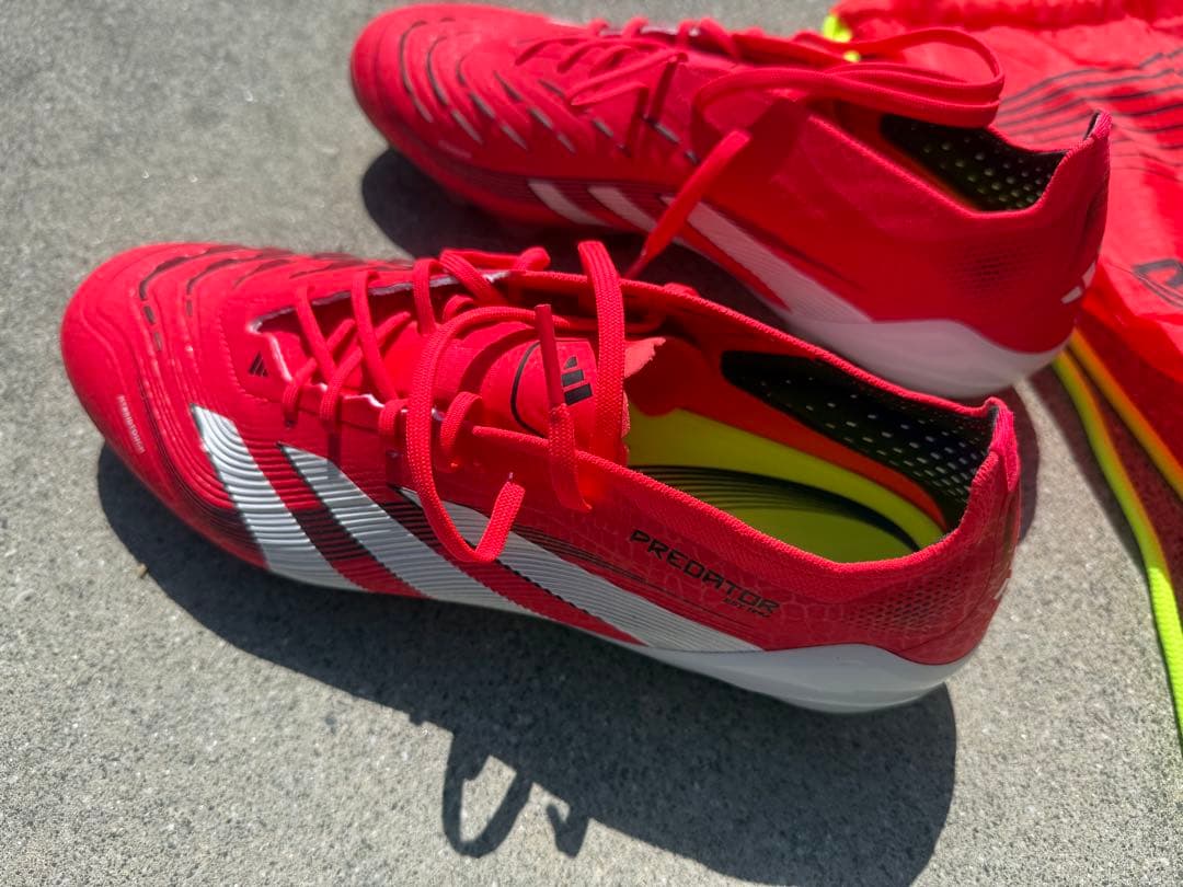 adidas Predator サッカーシューズ レッド 収納バッグ付き