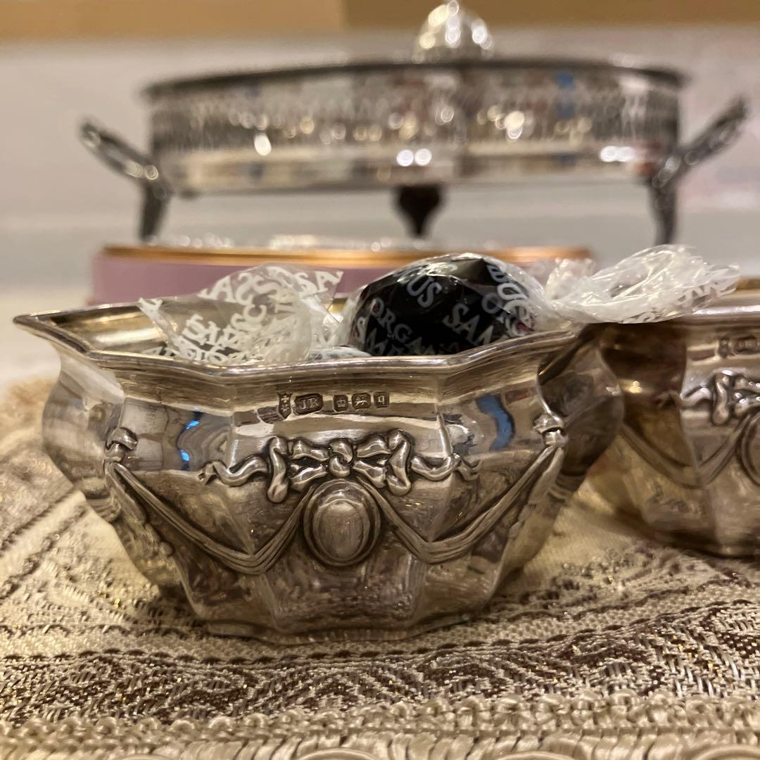 ロココ英国シルバー　純銀　アンティーク　リボンガーランドのソルト入れ　2個セット