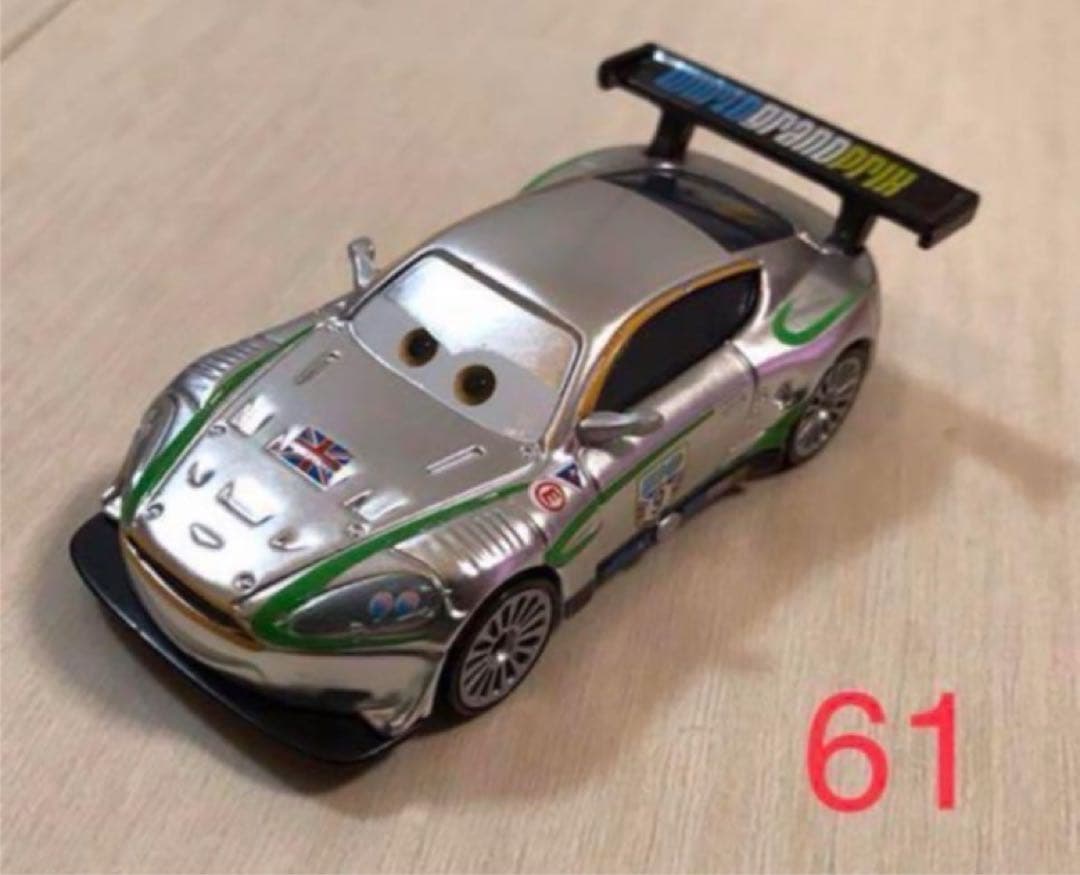 カーズ　ミニカー　ナイジェルギアスリー　マテル製