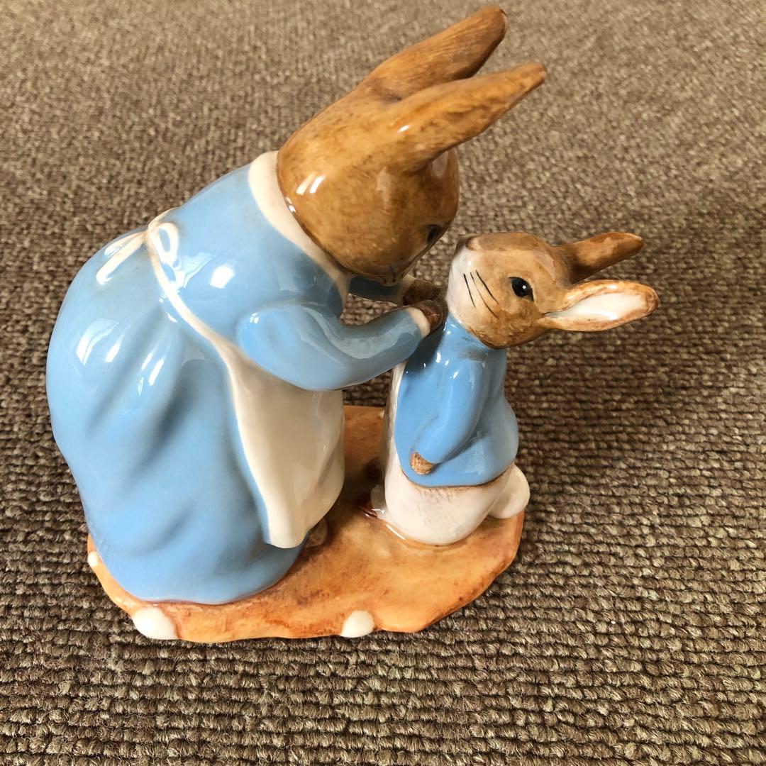 ピーターラビットフィギュリン　ロイヤルドルトン　限定品　証明書・箱あり　レア