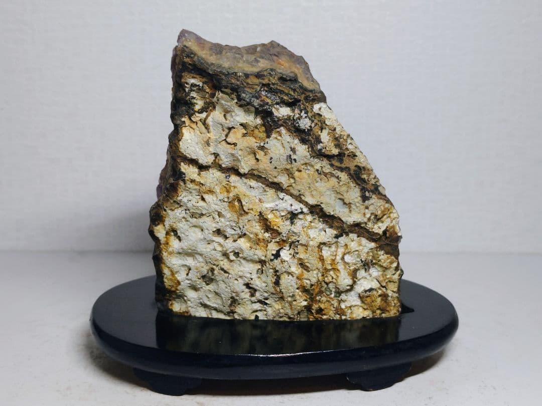 アメジスト 1.3kg 水晶 クォーツ 原石 鑑賞石 自然石 誕生石 鉱物 鉱石