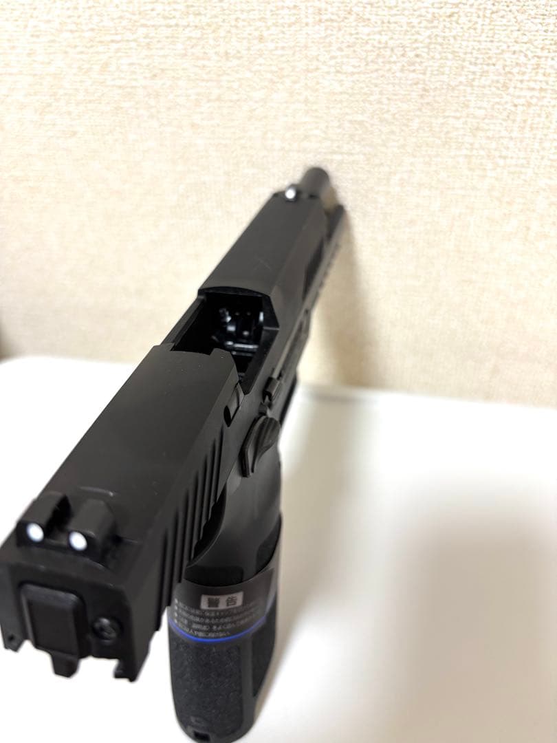 東京マルイ P320 FULL SIZE ガスガン