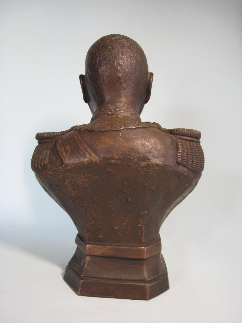 備前焼【海軍大将　東郷平八郎胸像】興楽園　13代木村長十郎友敬作