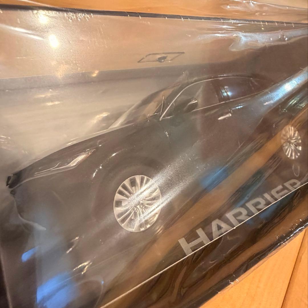 トヨタ カラーサンプル ミニカー ハリアー HARRIER 1/30 ブラック