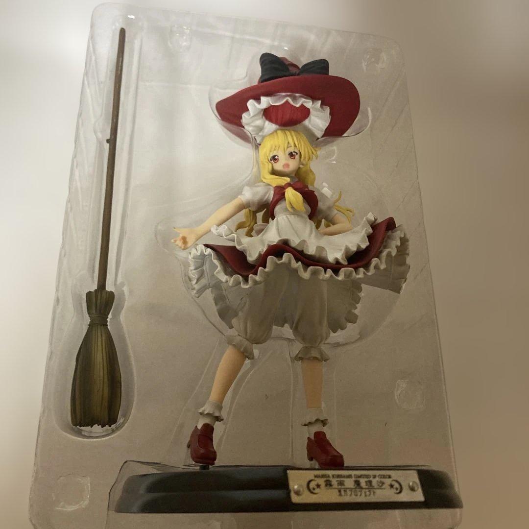 東方プロジェクト　普通の魔法使い　霧雨魔理沙　限定2Pカラー　フィギュア