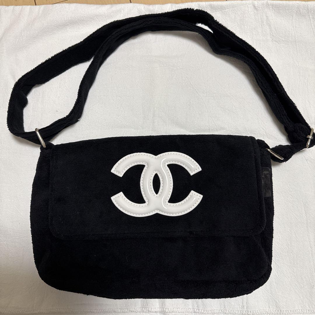 ジョージ　 シャネル ノベルティ　ショルダーバッグ 白　BTS