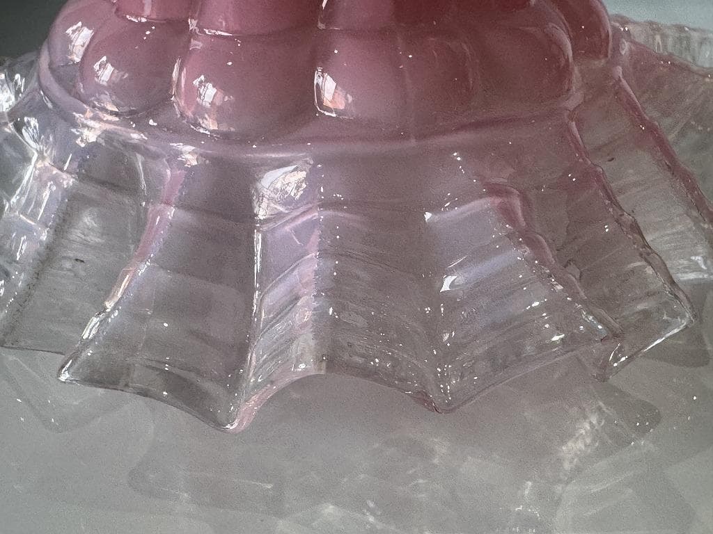 ⑦ 英国アンティーク　ピンクとオパールセンド　ランプシェード フリル