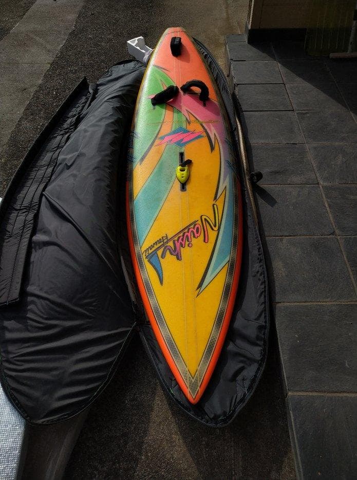 ウィンドサーフィンボード　Naish Hawaii