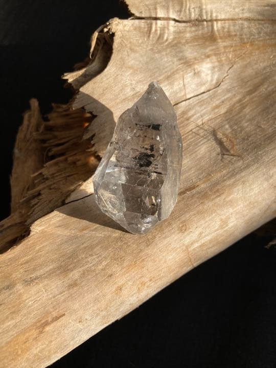 水晶　原石　内包物