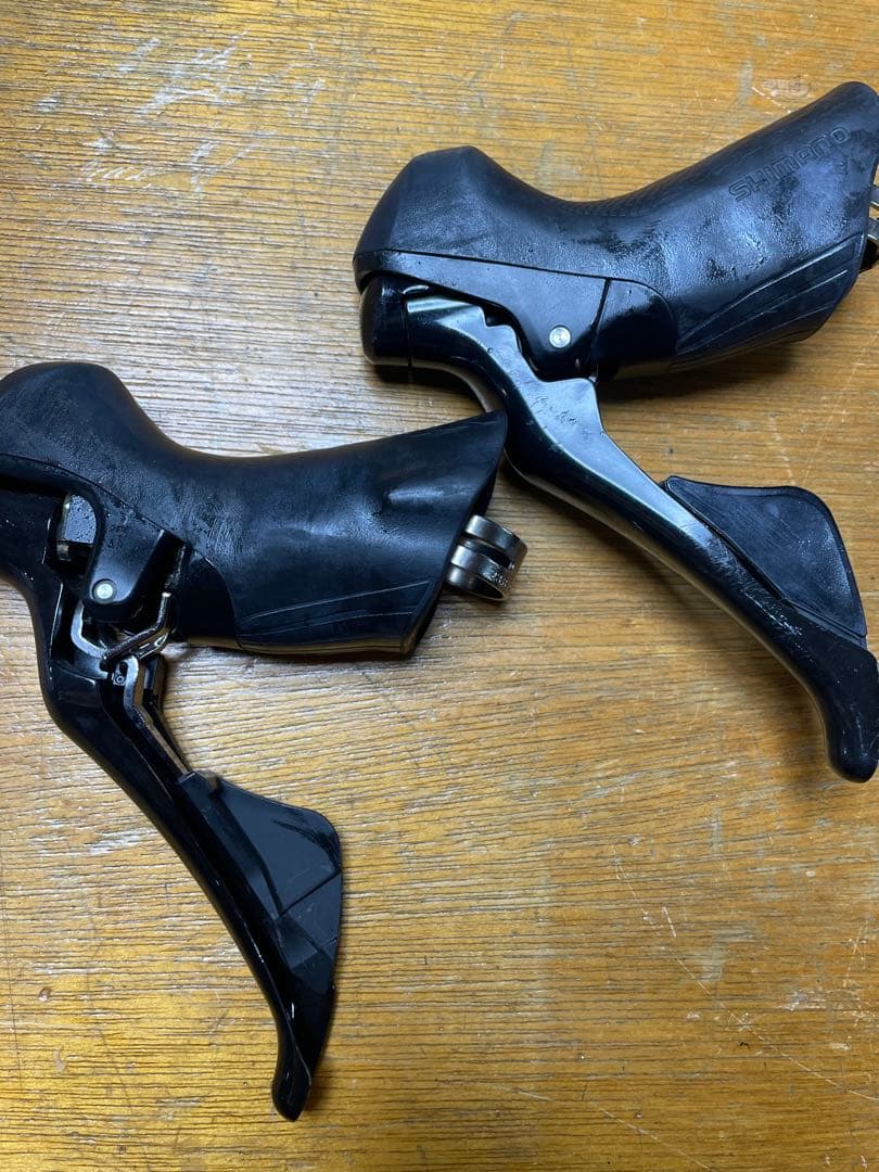 Shimano sti-r7000 105 11速　fd-6800