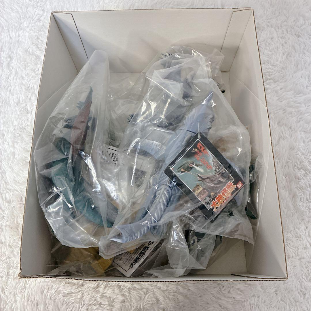 【極美品】バンダイ 大映怪獣シリーズ 強いぞ!ガメラ 復活大結集BOX 全7種