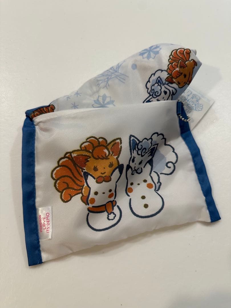 イッツデモ　ポケモン　収納ポケット付き折りたたみエコバッグ