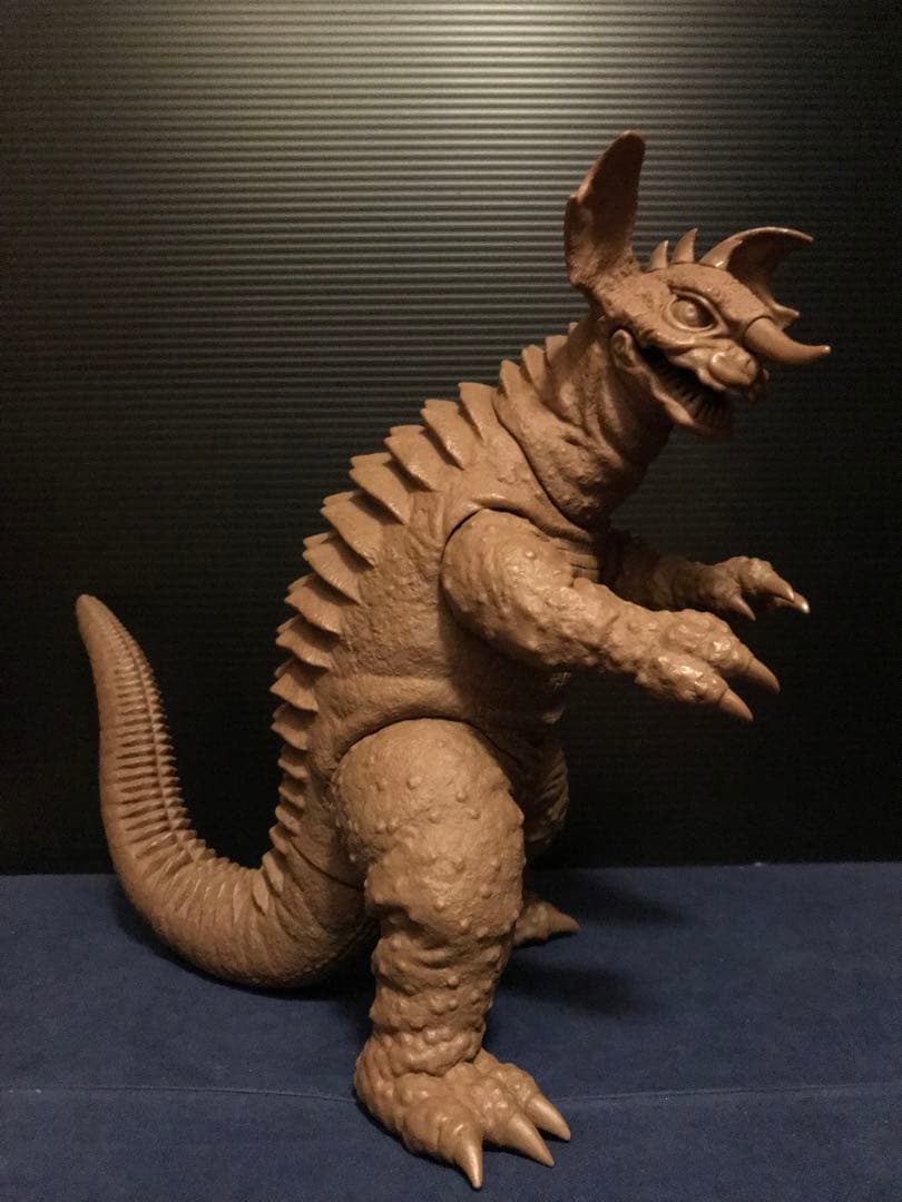 ビリケン商会 地底怪獣 バラゴン ソフト ビニール製キット 組立て済＆未塗装品