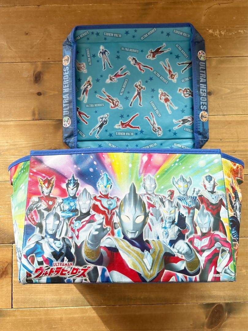 ウルトラマンフィギュアセット80体。ウルトラヒーロー53体、ウルトラ怪獣27体。