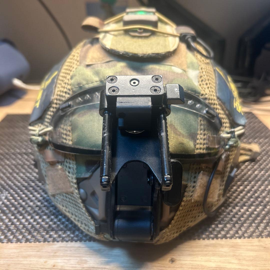 タクティカルヘルメット　ヘッドセット