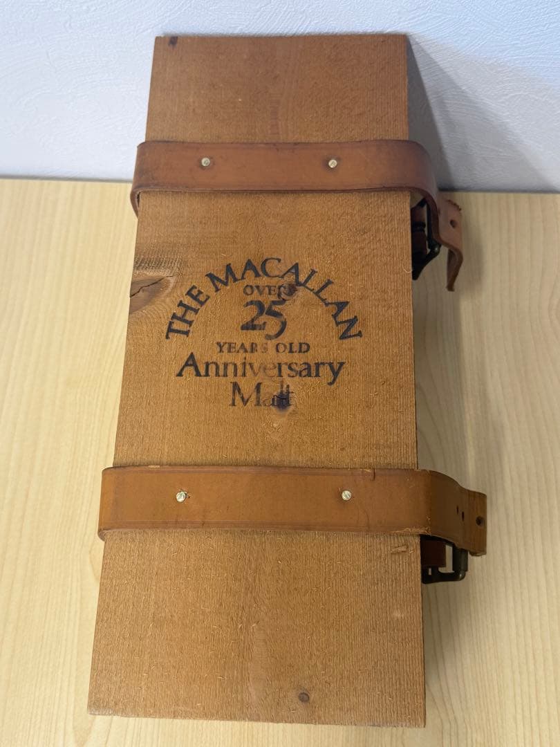 ザ•マッカラン25年ベルトレザー空箱