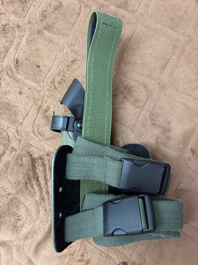 SAFARILAND オリーブグリーン ホルスター 6004-77 SIG