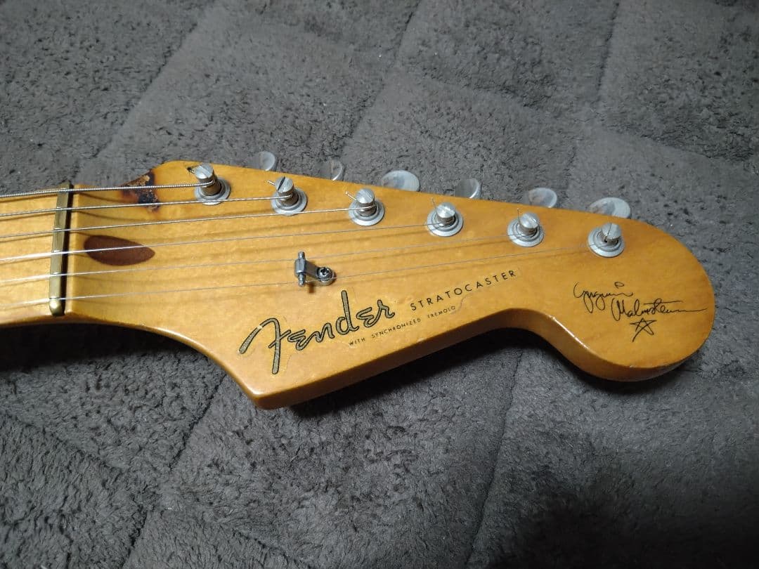 Yngwieストラトキャスター エレキギターサーフブルー