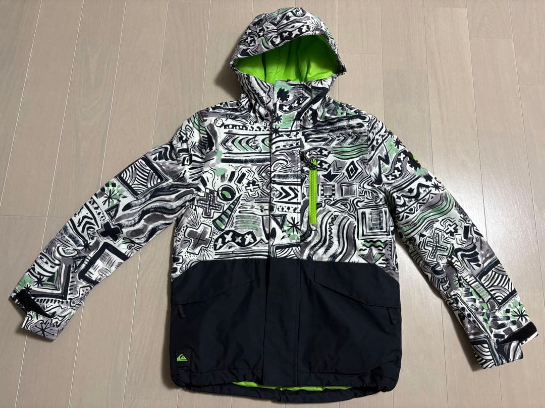 【QUIKSILVER】子ども用スノーウェア１３０サイズ