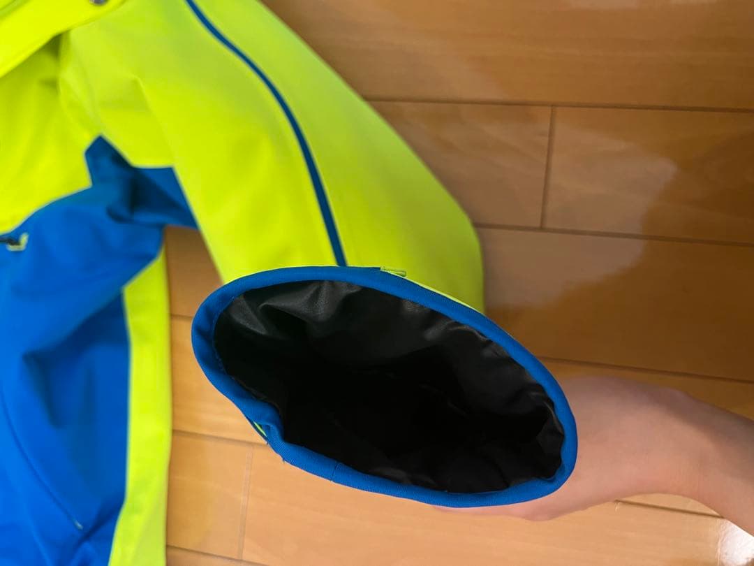 スキーウェア　オンヨネ　20/21モデル  サロモンワッペン付き