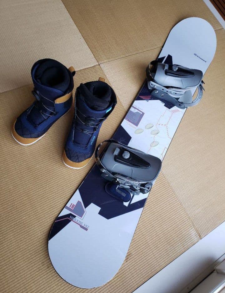 Kissmarkスノーボード 142センチ　ブーツ23.5 セットで！
