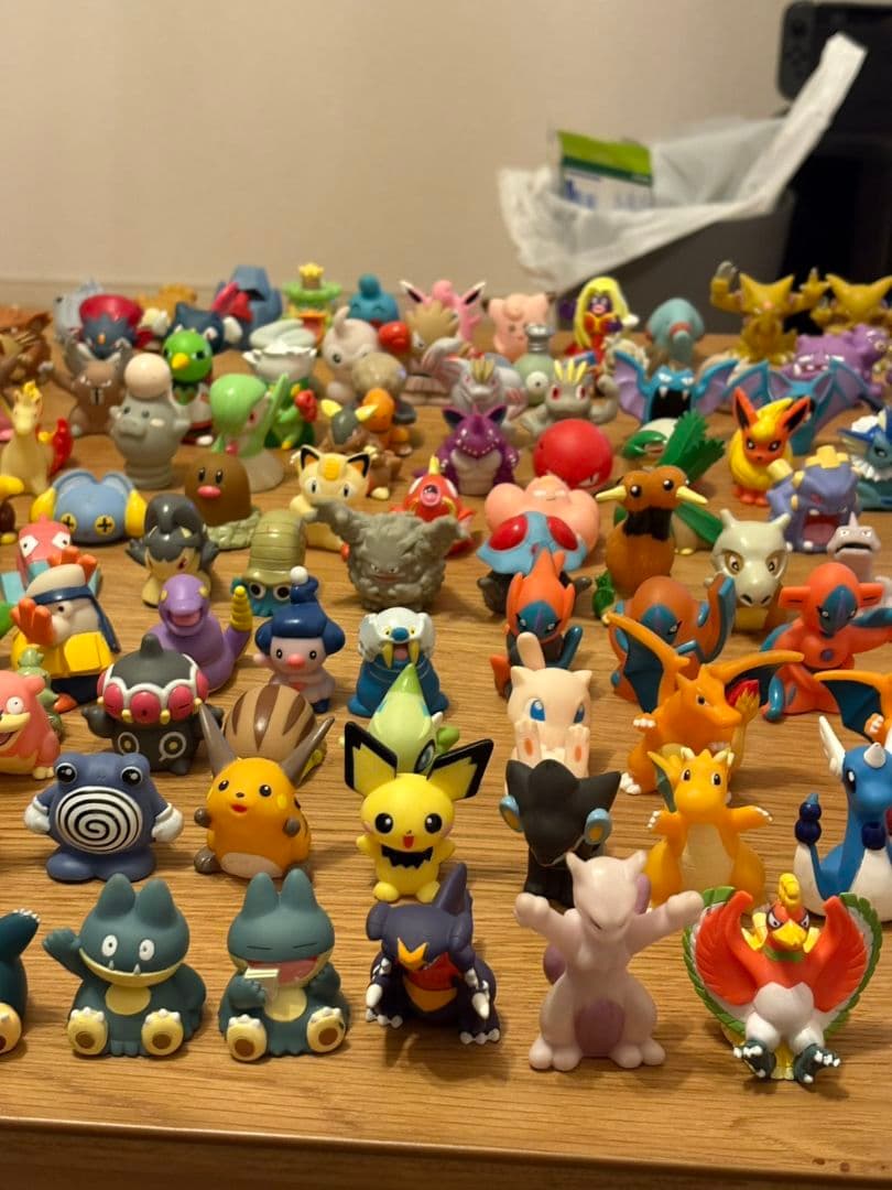 ポケモン指人形セット売り 約180体　クリア　パールカラーもあり