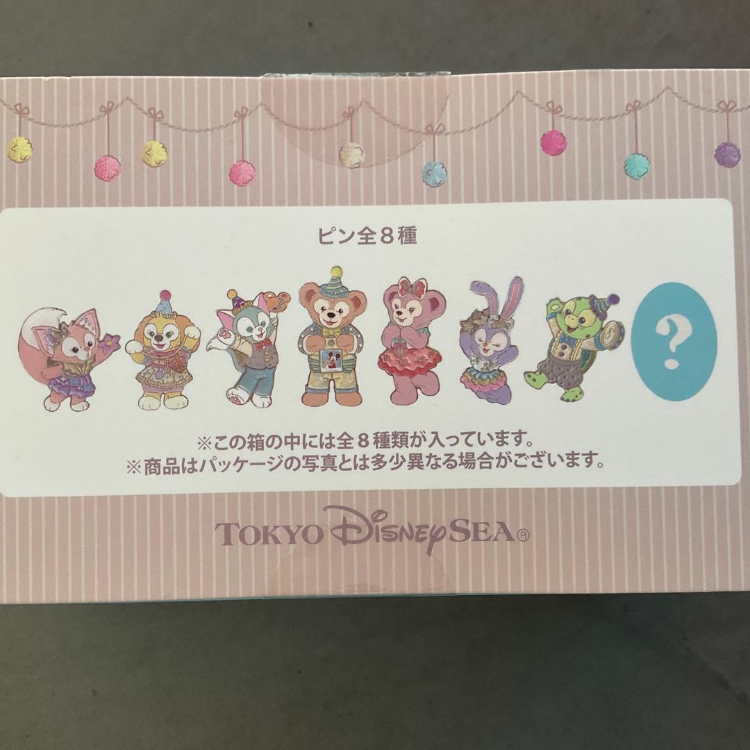【新品未使用】開封済　ディズニーシー限定　ダッフィー＆フレンズ ピンバッジ8種