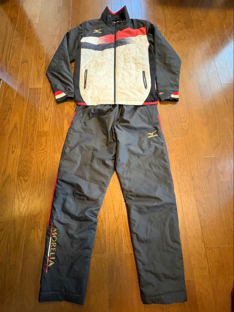 モレリア　セットアップ サイズO 美品